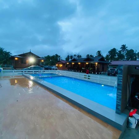 Tts Staycation Chalet Kampung Penarik Buitenkant foto