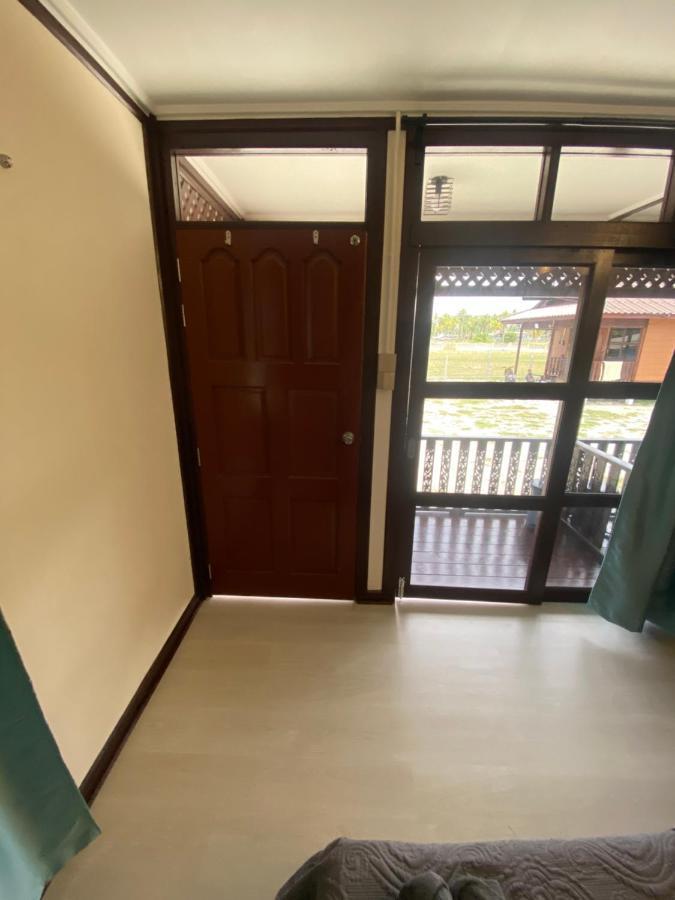 Tts Staycation Chalet Kampung Penarik Buitenkant foto